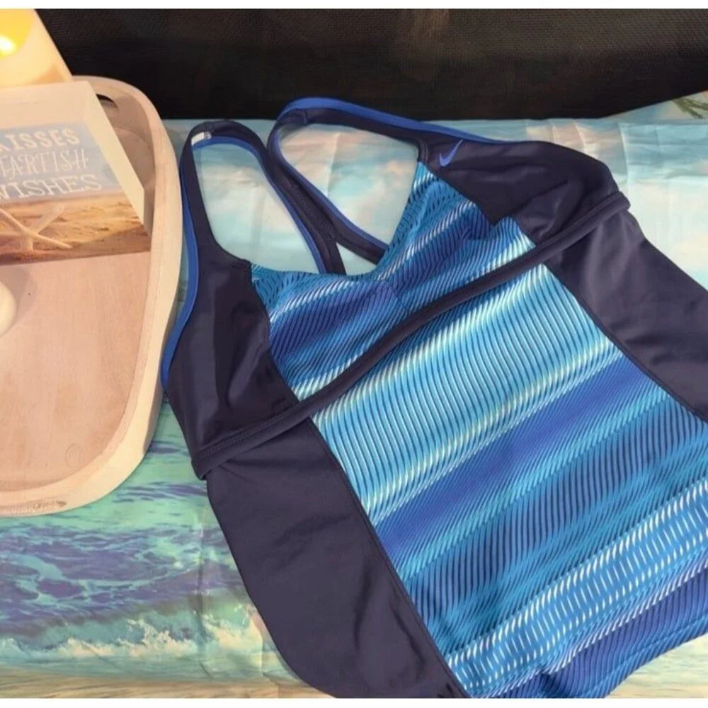 Nike Sports Racerback Tankini Top Size Small